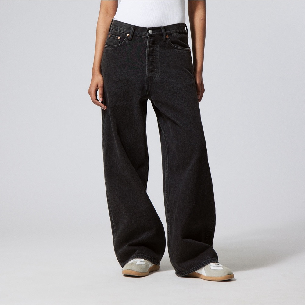Weekday astro jeans in black